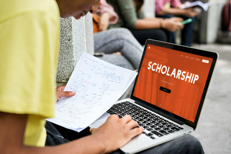 Top Qatar Fully Funded Scholarships in 2024 for Home and International Students